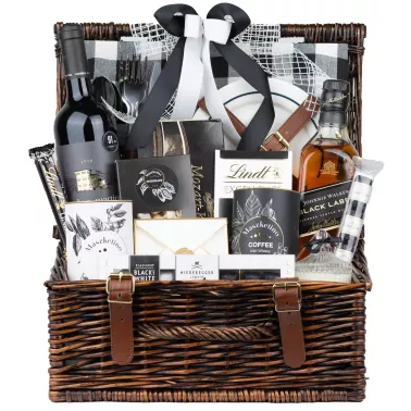 Zestaw Piknikowy Whisky i Wino 21 – Ekskluzywny Kosz Piknikowy z Whisky, Winem i Pralinami