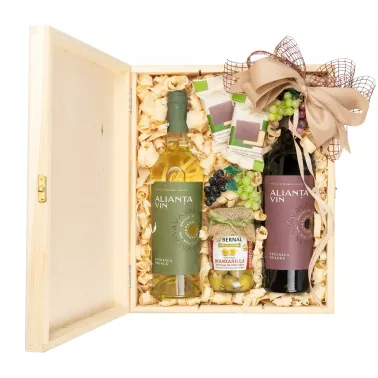 Zestaw Oliwki i Wina 31 – Drewniana Skrzynka z Winem Feteasca Neagră i Regală