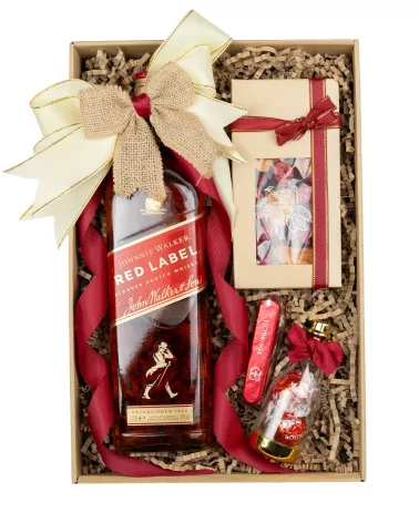 Zestaw 37 – Prezent z Whisky Johnnie Walker, Pralinami i Czekoladowym Scyzorykiem