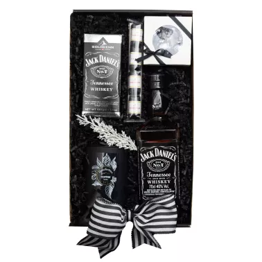 Zestaw 38 – Męski Upominek z Whisky Jack Daniel’s i Słodkimi Dodatkami