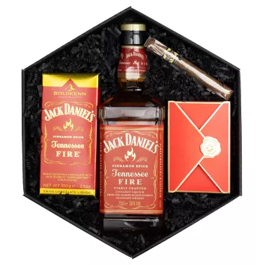 Zestaw Whisky i Cygaro 44 – Męski Prezent z Whisky Jack Daniel’s Fire, Cygarem i Pralinami
