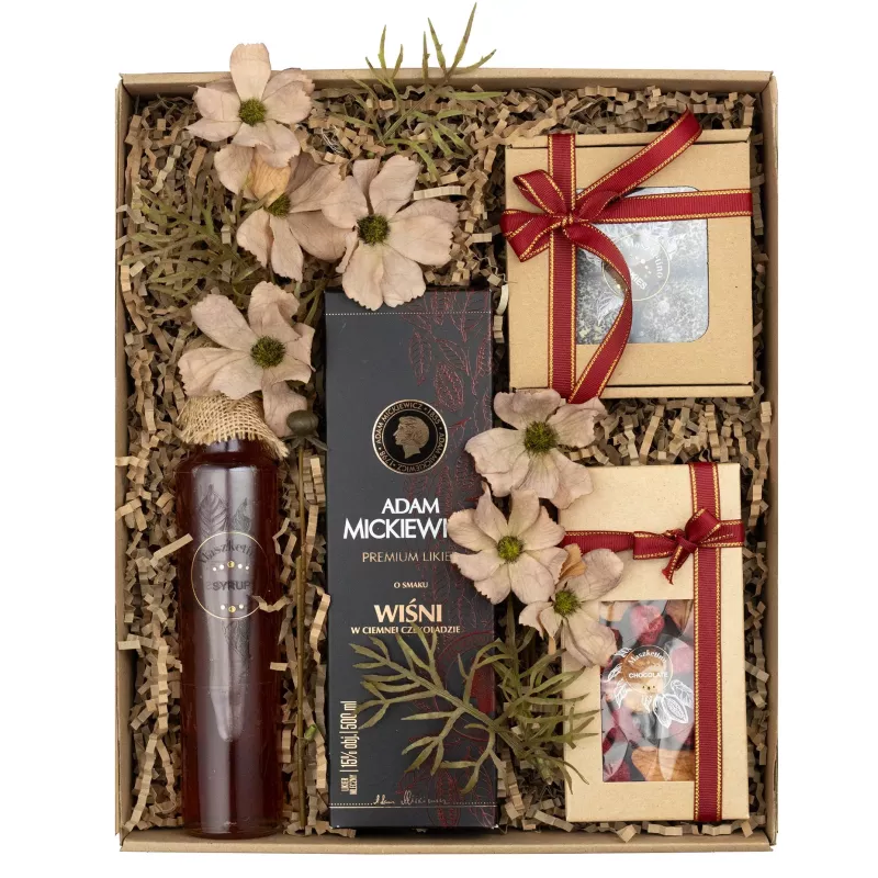 Zestaw Słodkości i Likier Wiśniowy 80 – Słodki Prezent z Likierem Wiśniowo-Czekoladowym i Ciasteczkami