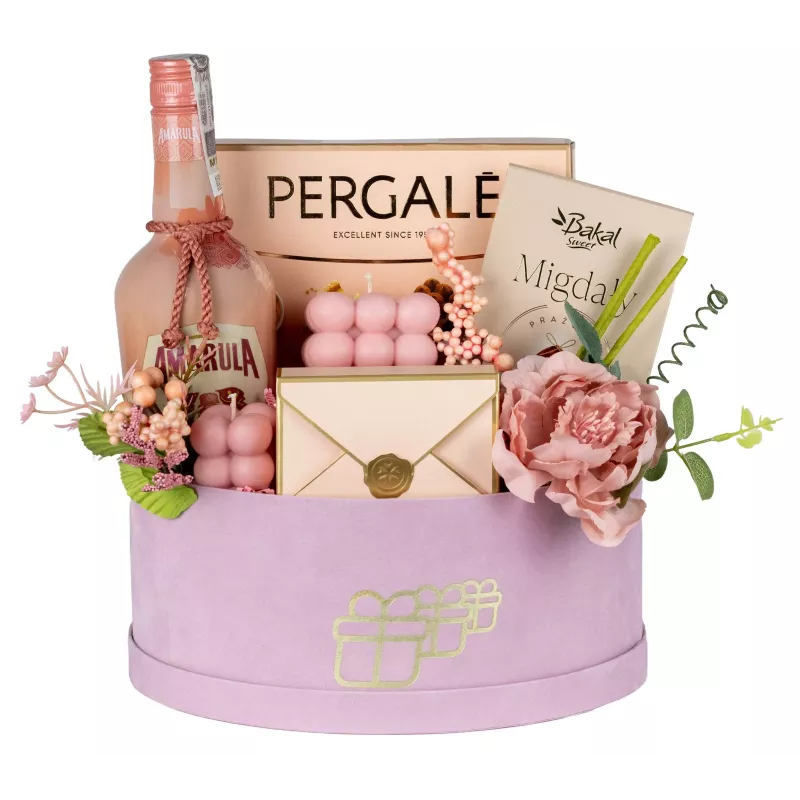 Zestaw Likier Malinowy i Świece 96 – Kobiecy Prezent z Likierem Amarula Malina, Pralinami i Świecami